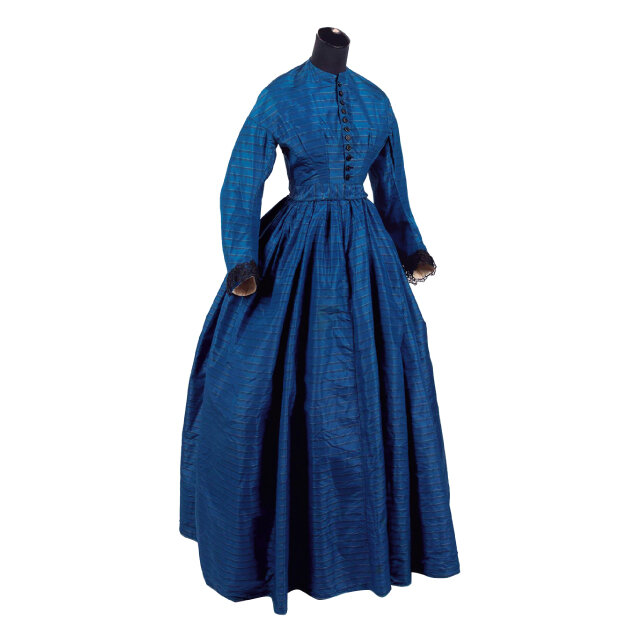 실크 드레스(1862년)