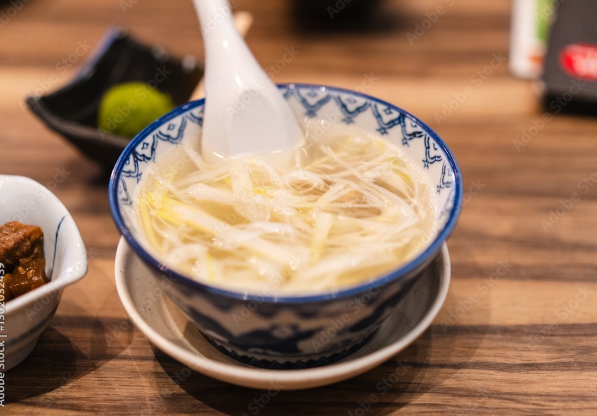 테일 수프 사진