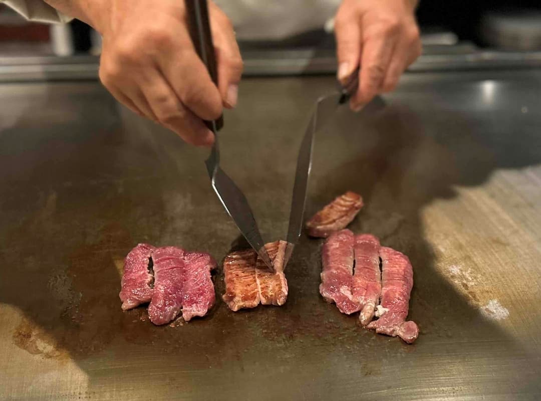 철판 다이닝 칭찬 TAKA 센다이 명물 소탄 철판구이 풍경